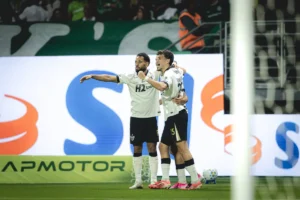 Atlético-MG vence Palmeiras por 2 a 1 pela 20ª rodada do Brasileirão