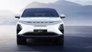 Omoda E5 terá versão mais barata para disputar mercado com BYD e GWM