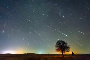 Pico das chuvas de meteoros Delta Aquáridas do Sul e Alfa Capricornídeas na madrugada de 30 e 31 de julho