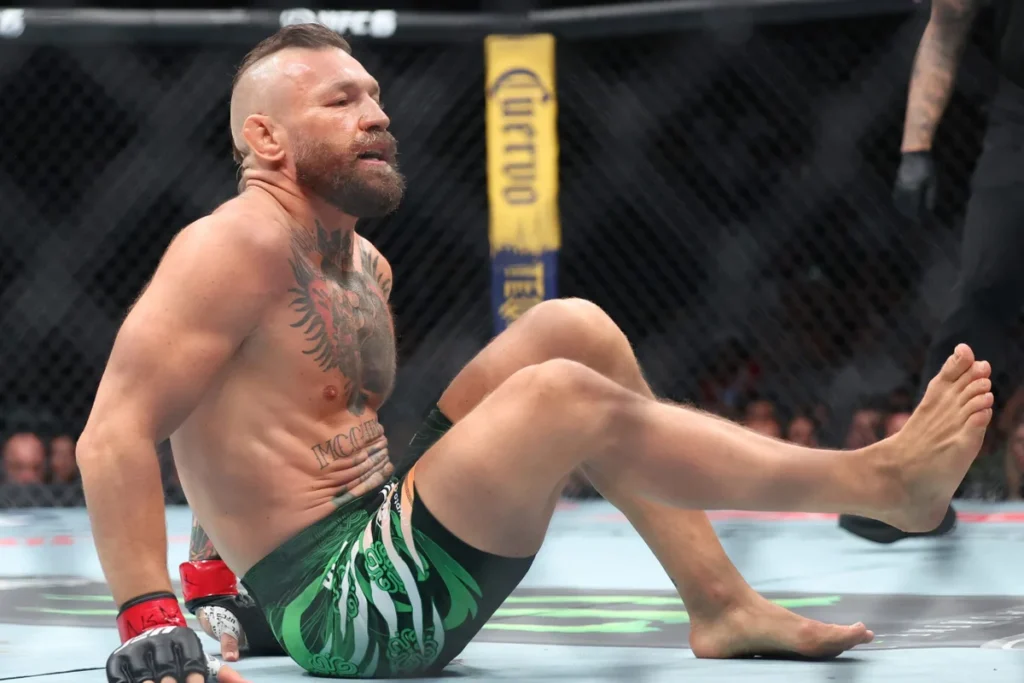 Dana White confirma afastamento de um ano de Conor McGregor