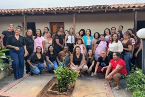 Empreender Mulher realiza ação de autocuidado e solidariedade para idosos em Brumado