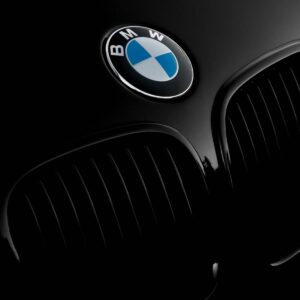 BMW anuncia corte de cerca de 8 mil funcionários até o fim de 2027