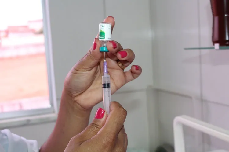 Brumado inaugura novas salas de vacinação em todas as UBSs