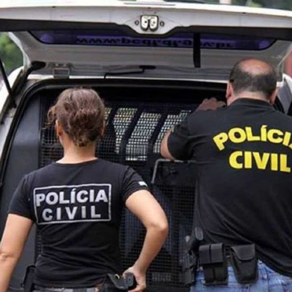 Mulher de 27 anos é presa por estupro de vulnerável após gravar vídeo íntimo com adolescente de 13 anos em Aurora (CE)