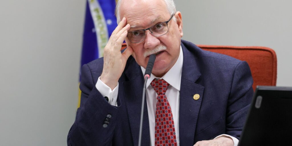 Fachin afirma que STF seguirá atuando sem pressões externas após tarifaço dos EUA