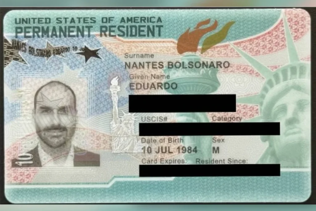 Green Card concedido a Eduardo Bolsonaro permite residência permanente nos EUA, mas não impede extradição