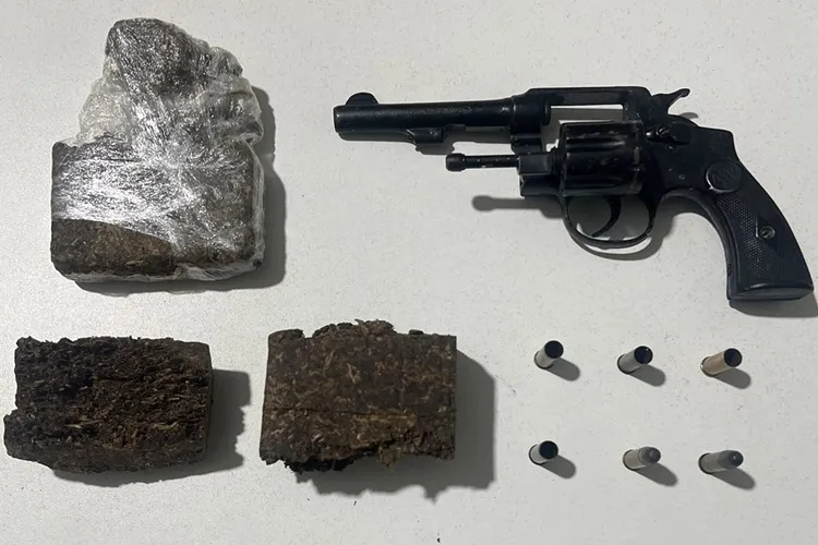 Homem com extensa ficha criminal morre após confronto com policiais em Tanque Novo