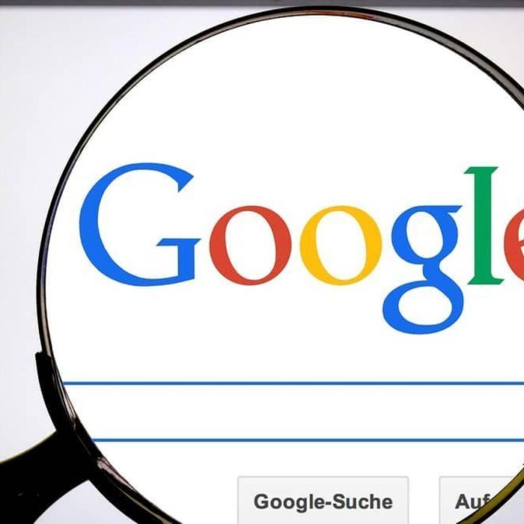 União Europeia aplica multa recorde de €890 milhões ao Google por violar regras do mercado digital