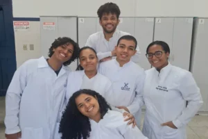 Estudantes de Ipiaú criam inseticida ecológico à base de pimenta e alho