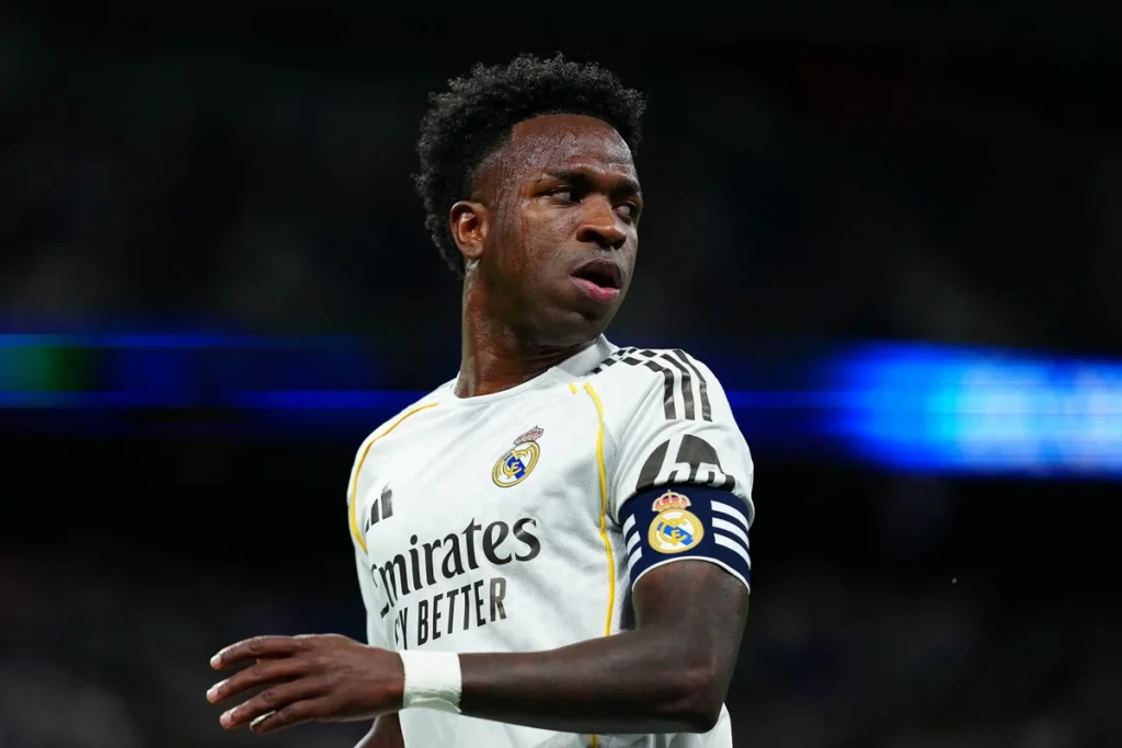 Arsenal monitora Vinícius Júnior, no último ano de contrato com o Real Madrid