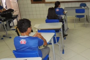 Lula sanciona reforma do novo ensino médio e veta mudança no Enem