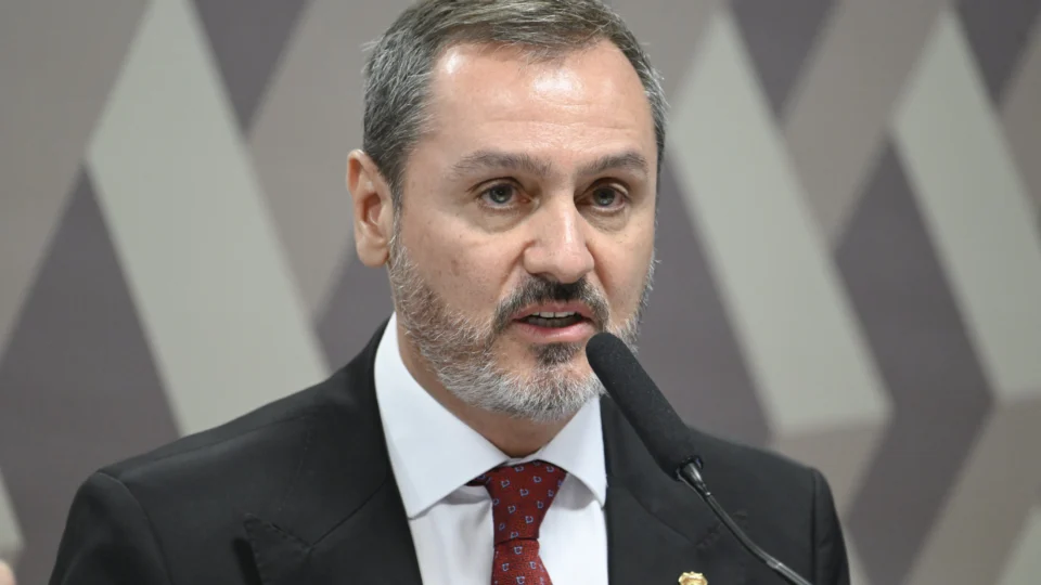 Chefe da PF apoia veto a delegados em gabinetes do STF
