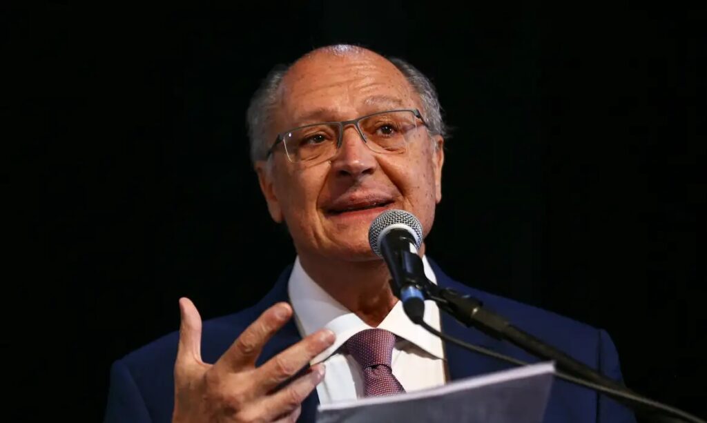 Caso Master: Alckmin defende investigação sobre Tarcísio