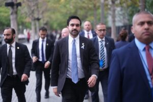 Muçulmano, prefeito de Nova York vira alvo de republicanos em homenagem ao 11 de Setembro