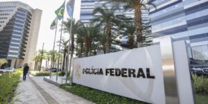 PF entrega íntegra do material do celular de Vorcaro aos ministros Gilmar Mendes e Cristiano Zanin