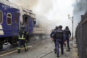 Tensão na Europa: drone russo atinge estação de trem na fronteira entre Polônia e Ucrânia